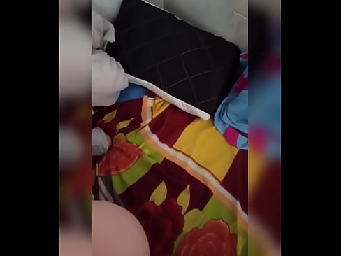 ❤️ Moja sostanovalka ostane sama doma, ker gre njen mož na počitnice, jaz pa izkoristim priložnost, da jo pofukam in ji napolnim rit z mlekom ️❌ Slute pri nas ❌❤